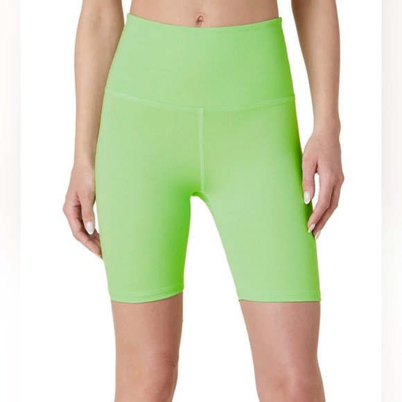 Beyond Yoga Neon Heather Green High Waisted Biker Shorts - Picture 2 of 11